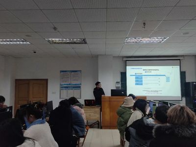 信工院深化產(chǎn)教融合 聚焦軟件開(kāi)發(fā)類項(xiàng)目實(shí)訓(xùn)與教育軟件研發(fā)新篇章